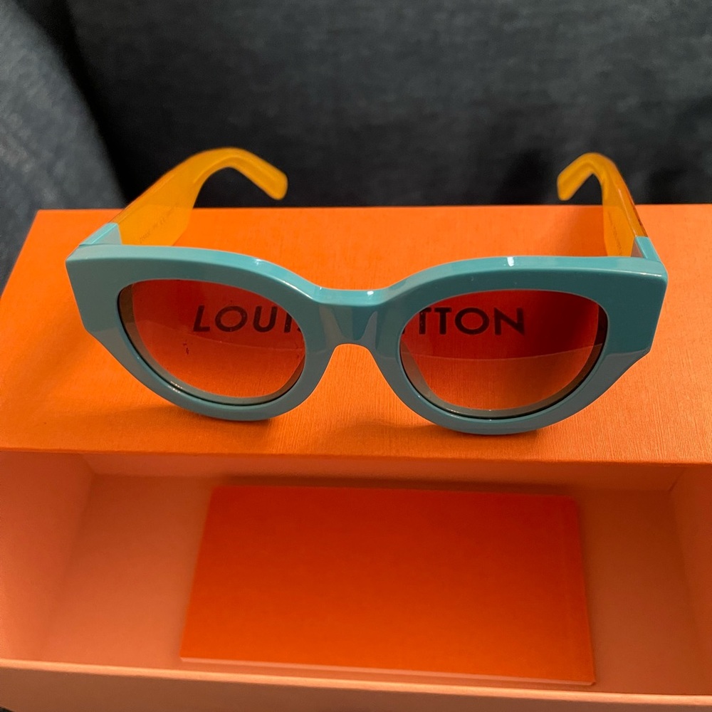 Authentic Lv shades